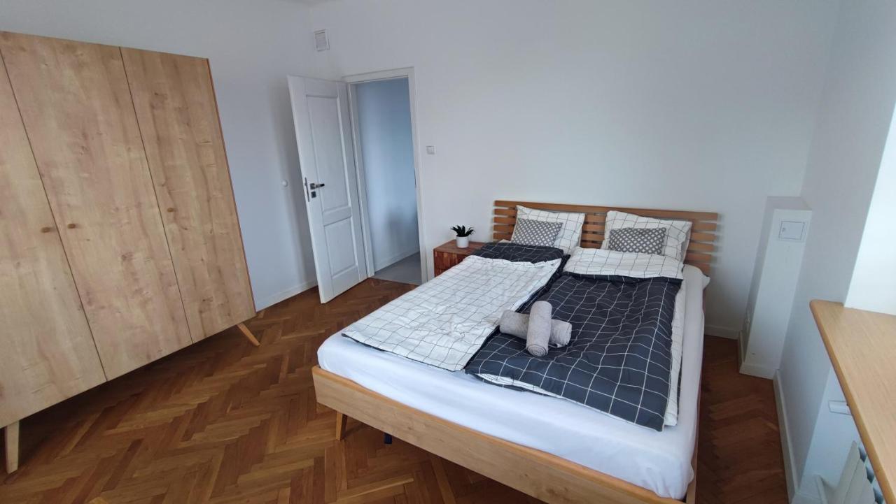 Апартаменти Przestronny Apartament W Centrum Варшава Екстер'єр фото