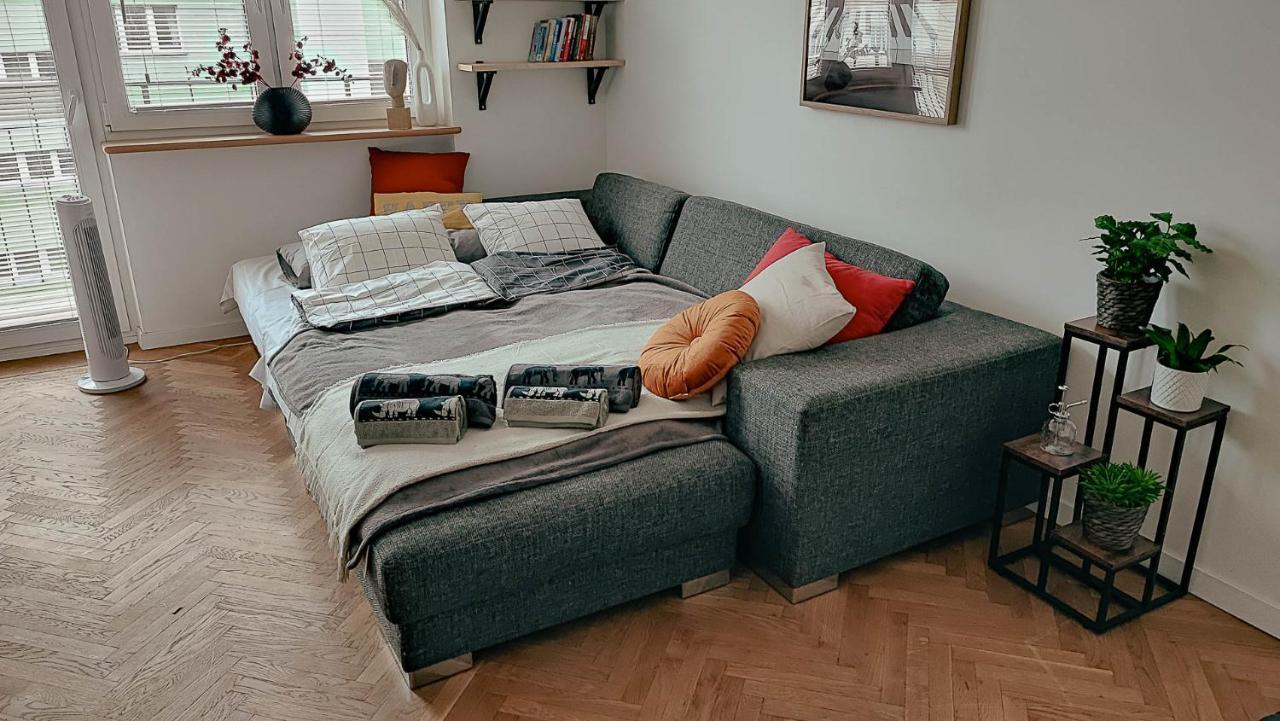 Апартаменти Przestronny Apartament W Centrum Варшава Екстер'єр фото