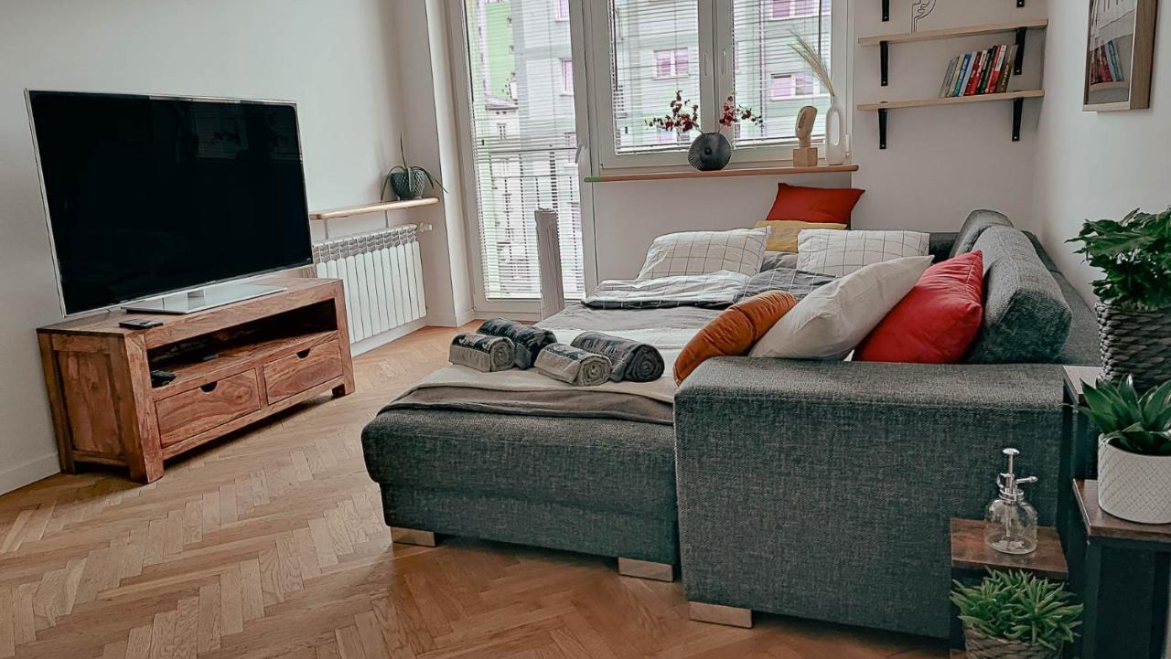 Апартаменти Przestronny Apartament W Centrum Варшава Екстер'єр фото